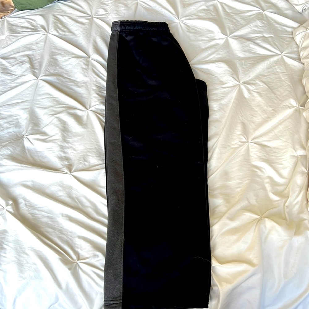 Men’s sweatpants